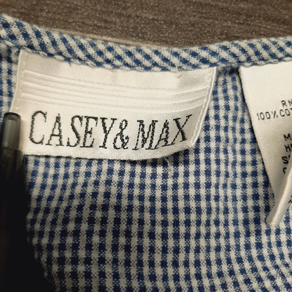 Casey and max garden vest size medium - Picture 3 of 8